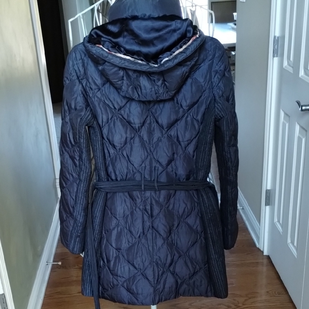 Burberry Dark Blue Quilted Puffer Jacket - Picture 3 of 17